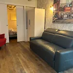 Ancien Atelier Parisien Grand 2 Pieces