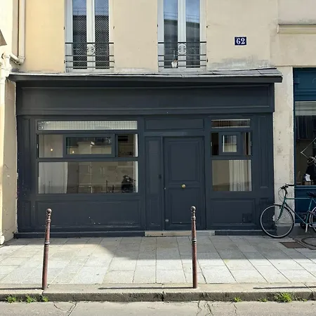 Ancien Atelier Parisien Grand 2 Pieces Apartment
