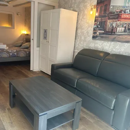 Ancien Atelier Parisien Grand 2 Pieces Paris